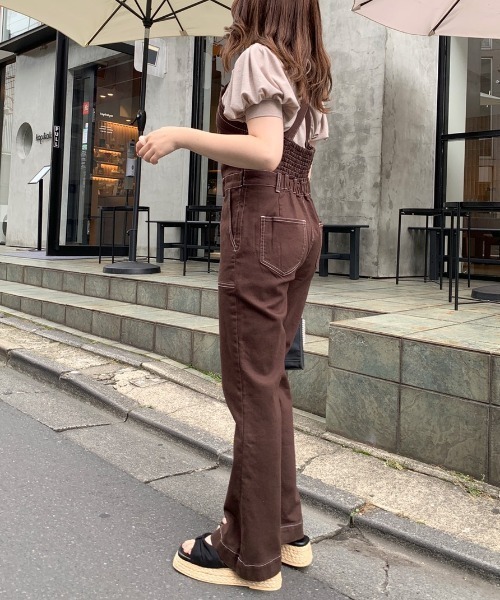 OLIVE des OLIVE（オリーブデオリーブ）の「配色ステッチサロペット（サロペット/オーバーオール・レディース・ブラック/ブラウン/ワンウォッシュ・FREE）」の9枚目の写真