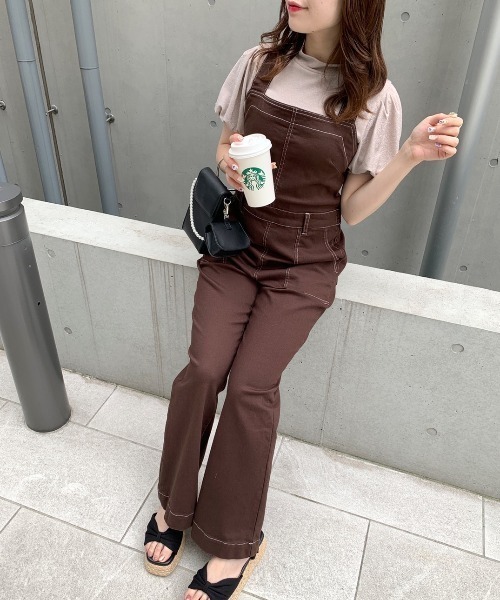 OLIVE des OLIVE（オリーブデオリーブ）の「配色ステッチサロペット（サロペット/オーバーオール・レディース・ブラック/ブラウン/ワンウォッシュ・FREE）」の15枚目の写真