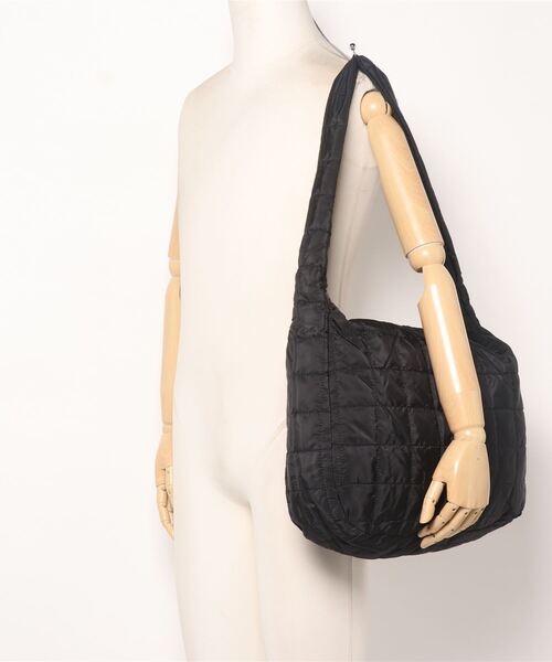 LAC-VERT(ラック・ヴェール)の「超軽量キルティングナイロンショルダーバッグ(ショルダーバッグ・レディース・ホワイト/ブラック/ベージュ/グリーン・FREE)」の9枚目の写真