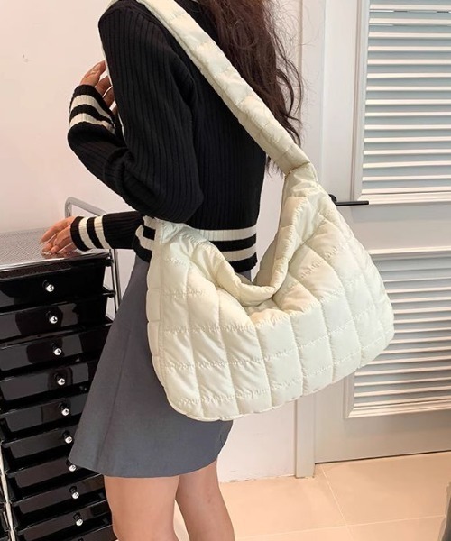 LAC-VERT(ラック・ヴェール)の「超軽量キルティングナイロンショルダーバッグ(ショルダーバッグ・レディース・ホワイト/ブラック/ベージュ/グリーン・FREE)」の17枚目の写真