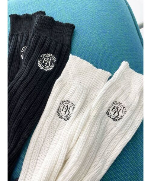 EMODA（エモダ）の「エンブレムルーズソックス（ソックス/靴下・レディース・ホワイト/ブラック・FREE）」の4枚目の写真