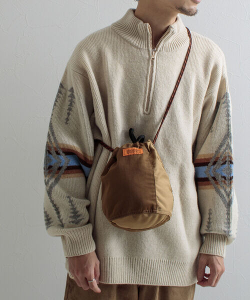 UNIVERSAL OVERALL(ユニバーサルオーバーオール)の「【UNIVERSAL OVERALL/ユニバーサルオーバーオール】ミリタリーツイル巾着バッグ(ショルダーバッグ・メンズ・ブラウン/オリーブ・FREE)」の14枚目の写真