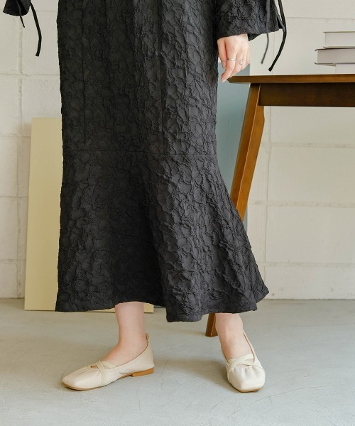 Bab（バブ）の「【新色追加】ニュアンスジャガードワンピース（ワンピース・レディース・ブラック/ベージュ/イエロー/アイボリー・M）」の16枚目の写真