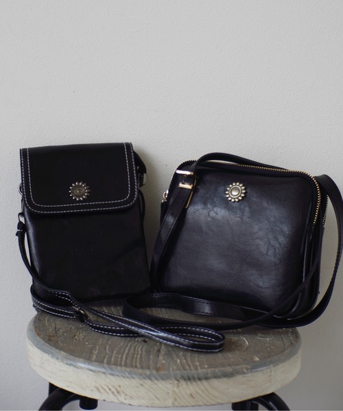 Port（ポート）の「ヴィンテージライク マルチ スクエアショルダー バッグ（ショルダーバッグ・レディース・ブラック/ライトブラウン・FREE）」の18枚目の写真