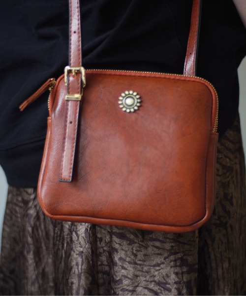 Port（ポート）の「ヴィンテージライク マルチ スクエアショルダー バッグ（ショルダーバッグ・レディース・ブラック/ライトブラウン・FREE）」の13枚目の写真