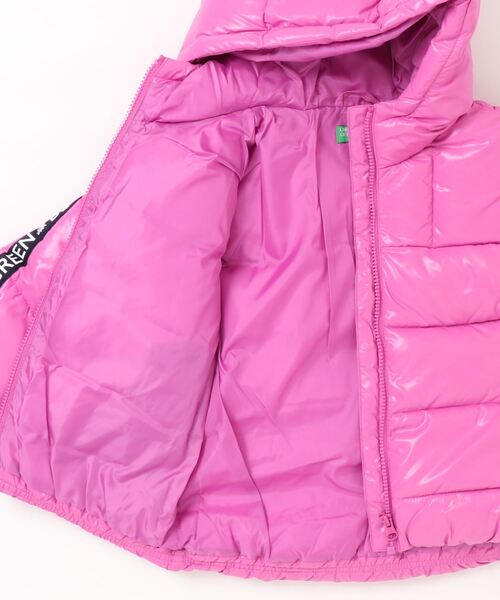 BENETTON (UNITED COLORS OF BENETTON)(ベネトンユナイテッドカラーズオブベネトン)の「【GREEN B】キッズフード付きスリーブデザイン中綿ジャケットG(その他アウター・キッズ・ピンク/ホワイト系その他/パープル・SMALL/MEDIUM/LARGE/X-LARGE/XX-LARGE)」の6枚目の写真