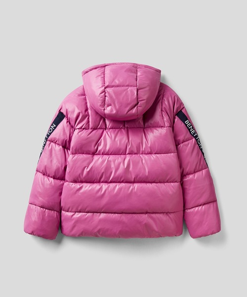 BENETTON (UNITED COLORS OF BENETTON)(ベネトンユナイテッドカラーズオブベネトン)の「【GREEN B】キッズフード付きスリーブデザイン中綿ジャケットG(その他アウター・キッズ・ピンク/ホワイト系その他/パープル・SMALL/MEDIUM/LARGE/X-LARGE/XX-LARGE)」の4枚目の写真