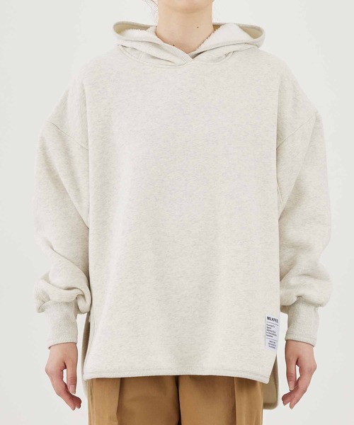 MILKFED.(ミルクフェド)の「SIDE SLIT SWEAT HOODIE(パーカー・レディース・ホワイト/ブラック/グリーン・ONE SIZE)」の10枚目の写真