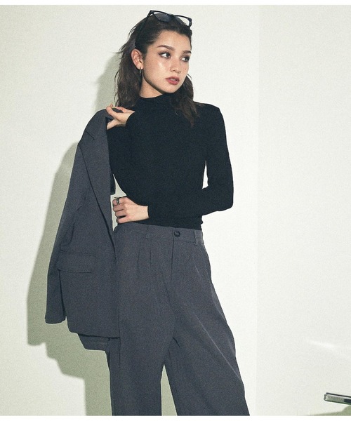 ANAP(アナップ)の「シンプルハイネックトップスカットソー(Tシャツ/カットソー・レディース・ホワイト/ブラック/モカ/モスグリーン・FREE)」の3枚目の写真