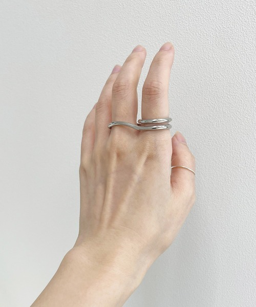 kutir（クティール）の「ダブルフィンガーリング（リング・レディース・ゴールド/シルバー・FREE）」の7枚目の写真