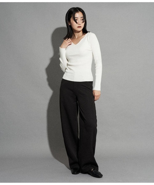 ANAP（アナップ）の「リブキーネックニットトップスカットソー（ニット/セーター・レディース・オフホワイト/ブラック/ライトベージュ/モスグリーン/グレー/グレイッシュベージュ/アイボリー・FREE）」の10枚目の写真