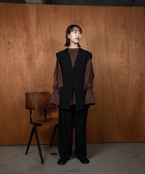 lawgy(ラウジー)の「flare tuck sleeve blouse(シャツ/ブラウス・レディース・ホワイト/ブラウン/ブラック・FREE)」の16枚目の写真