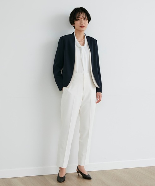 INED（イネド）の「美脚パンツ（その他パンツ・レディース・ネイビー/イエロー/ライトグリーン/オフホワイト/ブラック/サックスブルー/ピンク/グリーン/ブラウン/ブルー/グレイッシュブルー/チャコールグレー/キャメル/レッド/モスグリーン・5号/7号/9号/11号）」の20枚目の写真