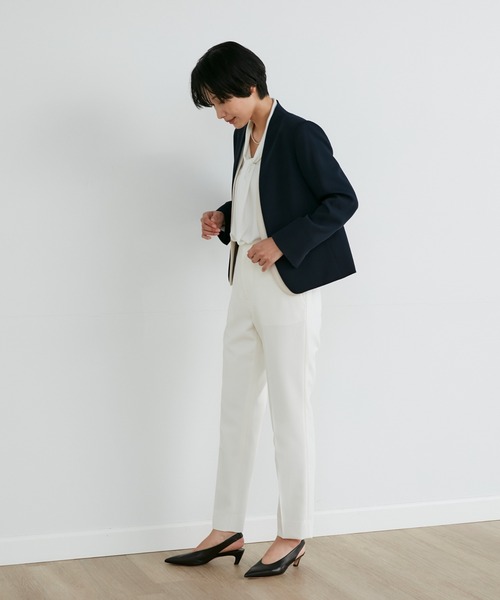 INED（イネド）の「美脚パンツ（その他パンツ・レディース・ネイビー/イエロー/ライトグリーン/オフホワイト/ブラック/サックスブルー/ピンク/グリーン/ブラウン/ブルー/グレイッシュブルー/チャコールグレー/キャメル/レッド/モスグリーン・5号/7号/9号/11号）」の21枚目の写真