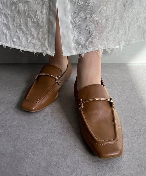 CAPRICIEUX LE'MAGE（カプリシューレマージュ）の「2WAYビットローファー（ローファー・レディース・ブラック/ベージュ・23.5/24.5）」の7枚目の写真