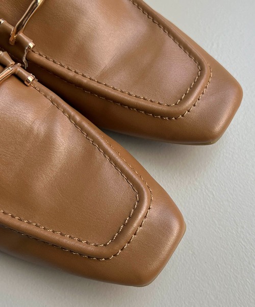 CAPRICIEUX LE'MAGE（カプリシューレマージュ）の「2WAYビットローファー（ローファー・レディース・ブラック/ベージュ・23.5/24.5）」の17枚目の写真