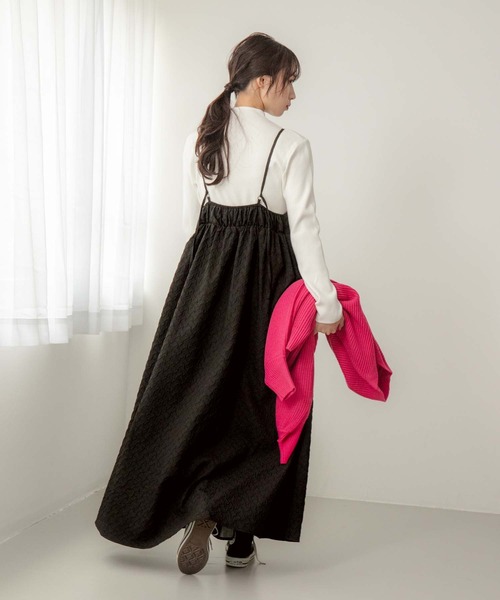 fifth(フィフス)の「【スタイリストレコメンド】ふくれジャガードキャミワンピース(ワンピース・レディース・ブラック/ライトブラウン・S/M)」の11枚目の写真