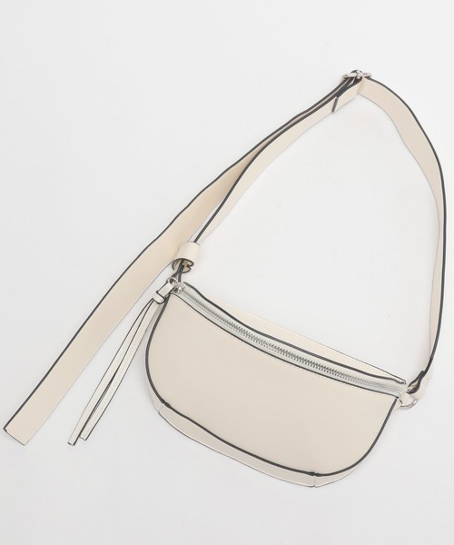 PAGEBOY（ページボーイ）の「モードワンショルBAG（ボディバッグ/ウエストポーチ・レディース・ブラック/オフホワイト・FREE）」の6枚目の写真