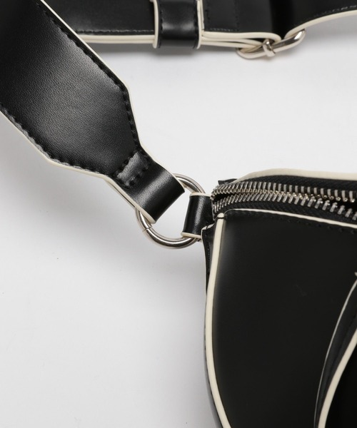 PAGEBOY（ページボーイ）の「モードワンショルBAG（ボディバッグ/ウエストポーチ・レディース・ブラック/オフホワイト・FREE）」の18枚目の写真