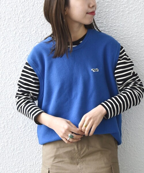PENNEYS(ぺニーズ)の「【SHIPS any別注】PENNEYS:〈手洗い可能〉THE FOX ワンポイント ニット ベスト(ベスト・レディース・オフホワイト/ブルー・ONE SIZE)」の18枚目の写真