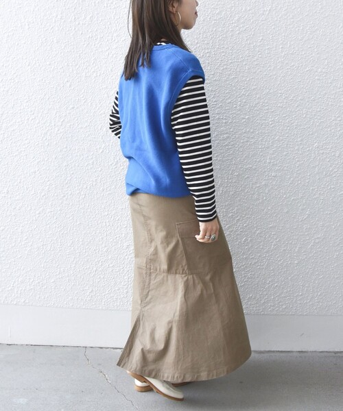 PENNEYS(ぺニーズ)の「【SHIPS any別注】PENNEYS:〈手洗い可能〉THE FOX ワンポイント ニット ベスト(ベスト・レディース・オフホワイト/ブルー・ONE SIZE)」の21枚目の写真