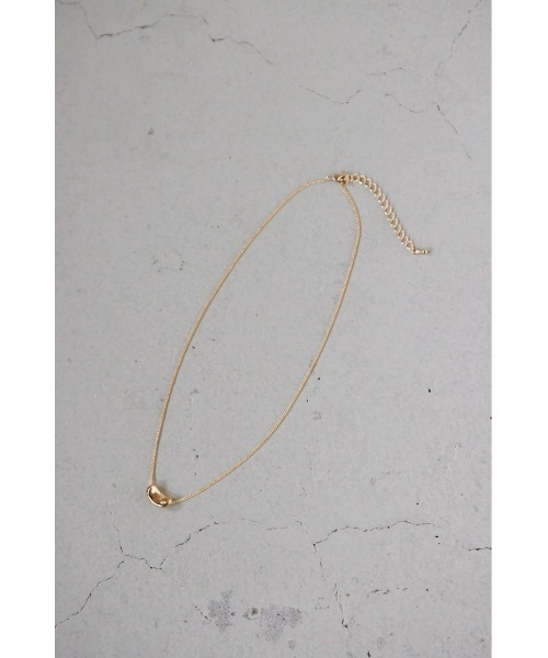 STYLEMIXER（スタイルミキサー）の「ビーンズミニマルネックレス（ネックレス・レディース・シルバー/ゴールド・FREE）」の9枚目の写真