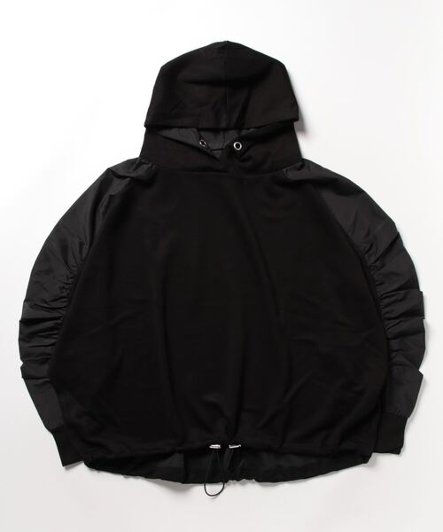 Q（キュー）の「袖ギャザードルマンパーカー（パーカー・レディース・ブラック/ライトグレー・MEDIUM）」の4枚目の写真