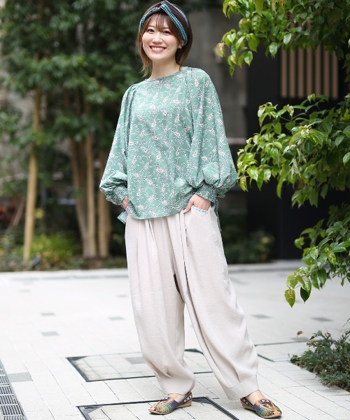 チチカカ（チチカカ）の「エッグタックパンツ（その他パンツ・レディース・ネイビー/オレンジ/ライトベージュ/ブルー/ブラック/カーキ・MEDIUM/LARGE）」の8枚目の写真