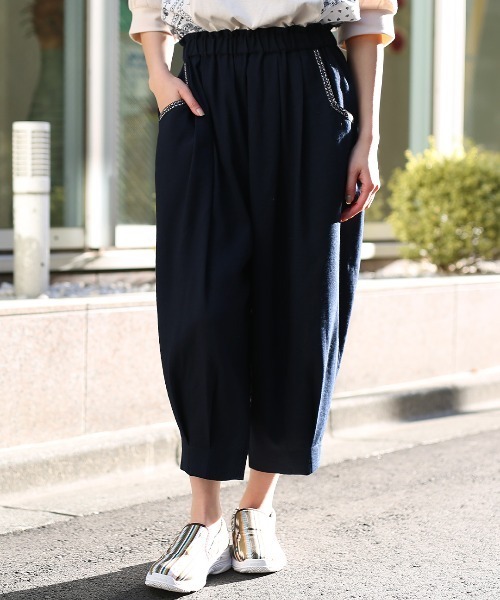 チチカカ（チチカカ）の「エッグタックパンツ（その他パンツ・レディース・ネイビー/オレンジ/ライトベージュ/ブルー/ブラック/カーキ・MEDIUM/LARGE）」の11枚目の写真