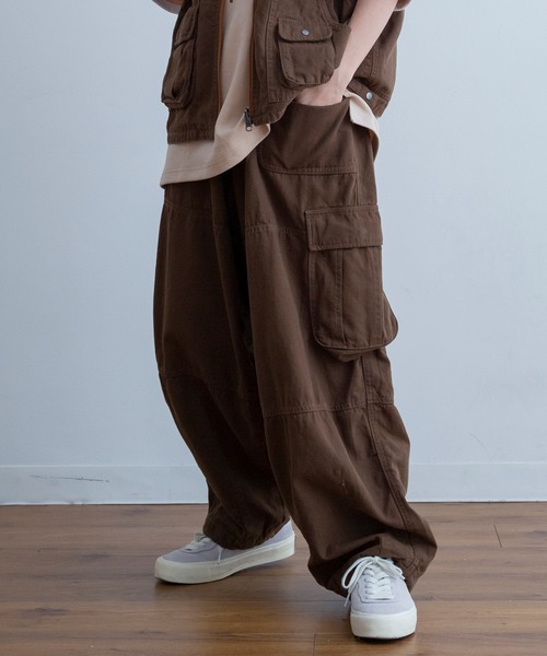 Universal Style Wear（ユニバーサルスタイルウェア）の「Universal Style Wear ユーティリティー カーゴ パンツ（カーゴパンツ・メンズ・インディゴブルー/ブラック/オフホワイト/ブラウン・LARGE/MEDIUM/X-LARGE）」の3枚目の写真