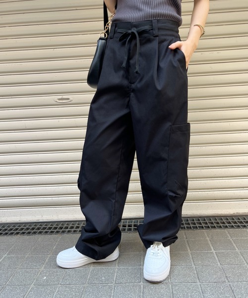 CLEA(クレア)の「サイドBIGポケット/ミリタリールーズカーゴパンツ(カーゴパンツ・レディース・ブラック/グレー/ホワイト・M/L)」の16枚目の写真