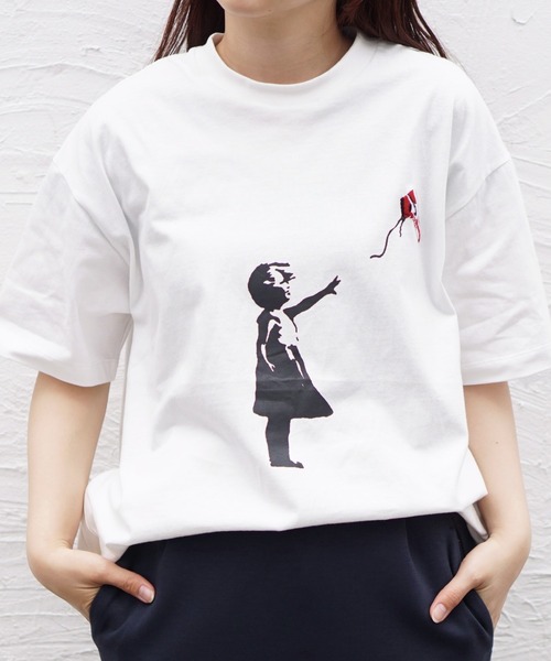 O.K.（オーケー）の「O.K. / オーケー AJ1 BANKSY SHORT SLEEVE TEE GIRL(EXCLUSIVE) AJ1バンクシーTガール（Tシャツ/カットソー・メンズ・ブラック/ホワイト・ONE SIZE）」の18枚目の写真