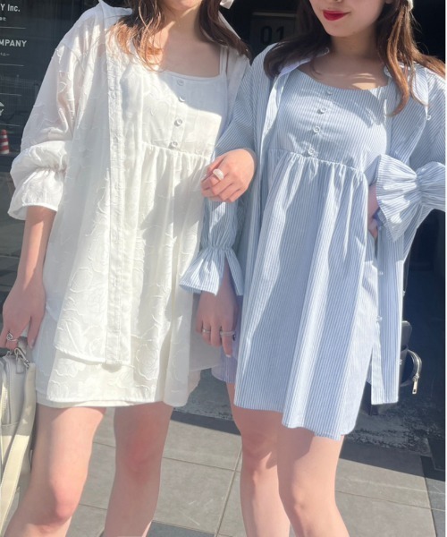 OLIVE des OLIVE（オリーブデオリーブ）の「【WEB限定カラー有】クアンクシャツ/ストライプシャツ　1031040200（シャツ/ブラウス・レディース・ミント/サックスブルー/ブルー/オフホワイト/サーモンピンク/ブルー系その他/ブルー系その他2/ホワイト/ピンク・FREE）」の20枚目の写真