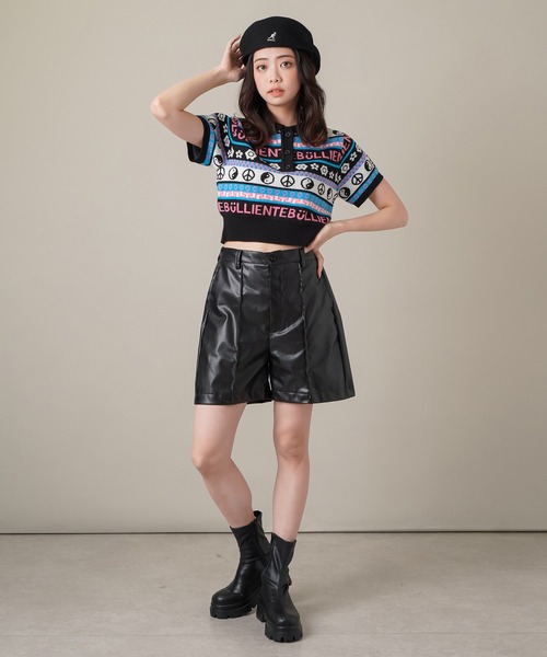 SPINNS(スピンズ)の「MIXモチーフ ショート丈 半袖ジャガードポロニット(ポロシャツ・レディース・ブラック/ホワイト×レッド/アイボリー/ブラック×ブルー・ONESIZE)」の13枚目の写真