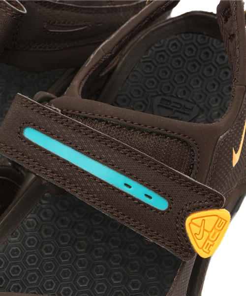 NIKE（ナイキ）の「NIKE SANTIAM 4（サンダル・メンズ・ブラック/ブラウン・26.0cm/27.0cm/28.0cm）」の8枚目の写真