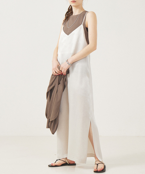 Rouge vif(ルージュヴィフ)の「アセテートキャミワンピース(ワンピース・レディース・オフホワイト/ブルー/ブラック・フリー)」の2枚目の写真