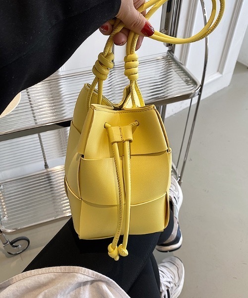 Burner(バーナー)の「【OKUOKU 0909】フェイクレザー ミニ ショルダーバッグ oku-bag-669245652324-24 U(ショルダーバッグ・レディース・ブラック/ホワイト/グリーン・FREE)」の4枚目の写真