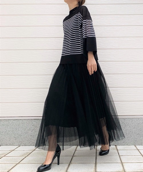 Q（キュー）の「プリーツチュールスカート（スカート・レディース・ブラック/チャコールグレー・MEDIUM）」の3枚目の写真