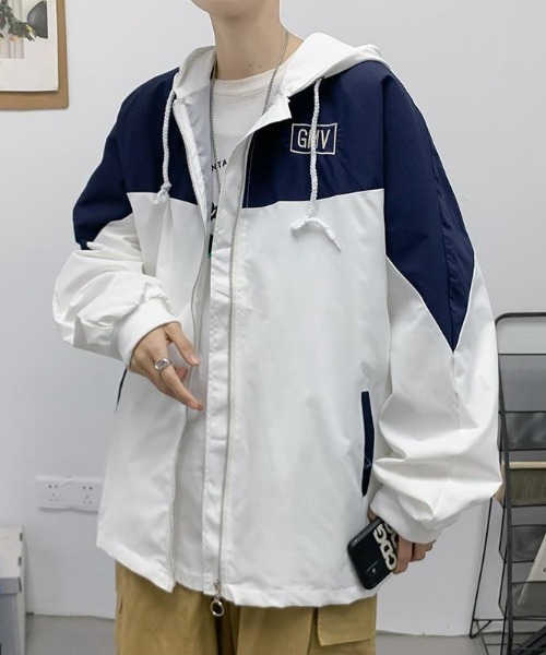 MGV(エムジーヴィー)の「ワンポイントナイロンジャケット(ブルゾン・メンズ・ライトブルー/ブルー・X-LARGE/LARGE/MEDIUM)」の4枚目の写真