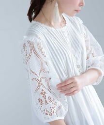 袖レースコットンブラウス