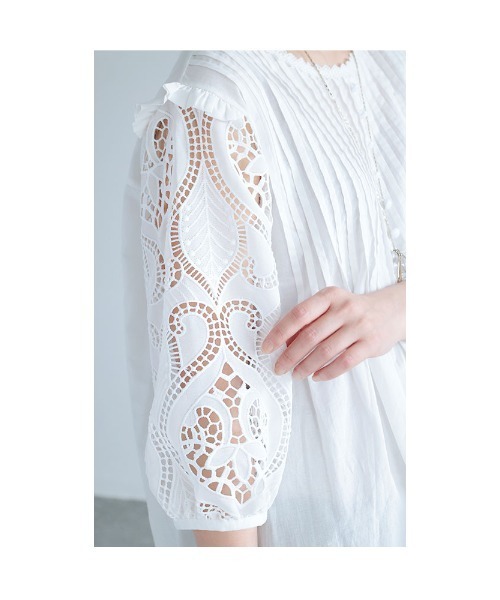 Sawa a la mode(サワアラモード)の「袖レースコットンブラウス(シャツ/ブラウス・レディース・ホワイト・FREE)」の12枚目の写真