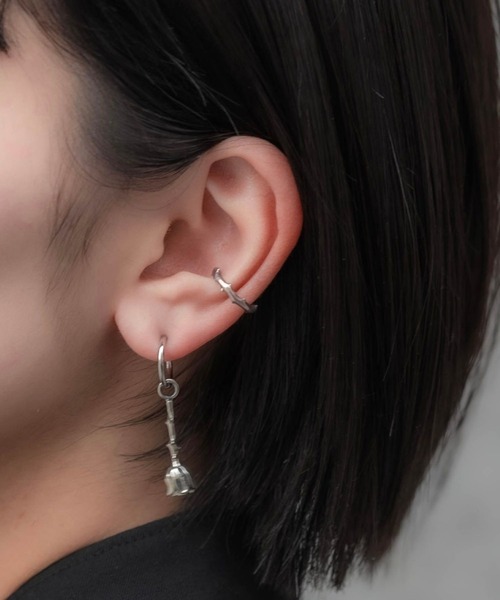Scat（スキャット）の「“Rose" ear cuff（イヤーカフ・レディース・シルバー・FREE）」の3枚目の写真