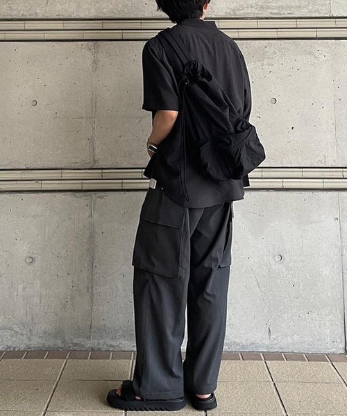 MONO-MART（モノマート）の「ナイロンドローストリングダブルポケットリュック（バックパック/リュック・メンズ・アイボリー/ブラック・FREE）」の20枚目の写真