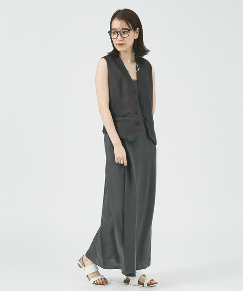 Au BANNISTER（オゥバニスター）の「【販売店舗限定】フットベッドサンダル（サンダル・レディース・ホワイト/ブラック/ベージュ/ブロンズ/グレー・S/M/L）」の7枚目の写真