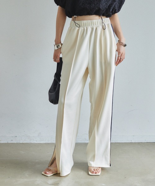 VANNIE U（ヴァニーユー）の「ラインスラックスパンツ/SMLサイズ展開（その他パンツ・レディース・グレー/アイボリー/ピンク・S/M/L）」の4枚目の写真