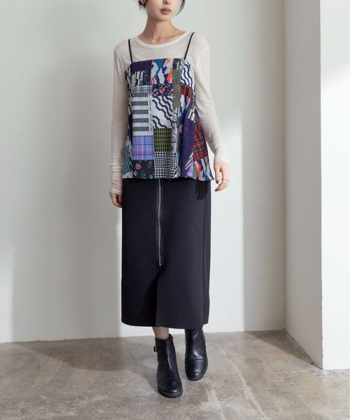 Eimee Law(エイミーロウ)の「リバーシブル ボンディングZIPスカート(スカート・レディース・マスタード/モカ/ブラック/ダークカーキ・38)」の5枚目の写真