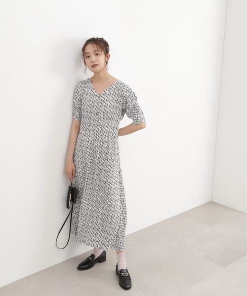 N.(N. Natural Beauty Basic)(エヌエヌナチュラルビューティーベーシック)の「【S Size Line】◆バックレース花柄プリーツワンピース(ワンピース・レディース・ブラック/オフホワイト/ブルー・SMALL/MEDIUM)」の16枚目の写真