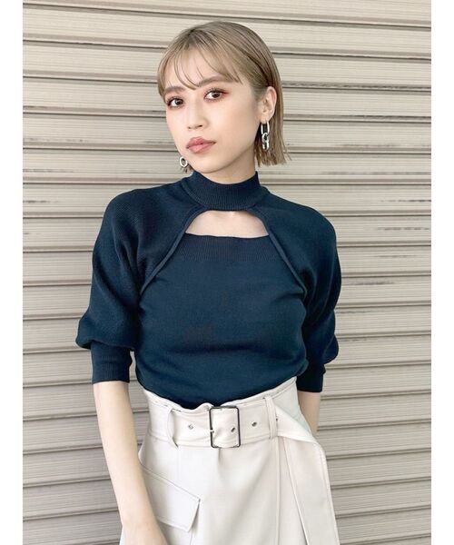 MURUA(ムルーア)の「パフスリーブデコルテオープンニット(ニット/セーター・レディース・グリーン/アイボリー/ブラック・FREE)」の9枚目の写真