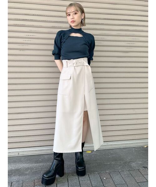 MURUA(ムルーア)の「パフスリーブデコルテオープンニット(ニット/セーター・レディース・グリーン/アイボリー/ブラック・FREE)」の10枚目の写真