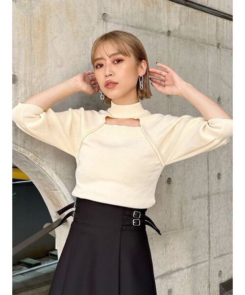 MURUA(ムルーア)の「パフスリーブデコルテオープンニット(ニット/セーター・レディース・グリーン/アイボリー/ブラック・FREE)」の11枚目の写真